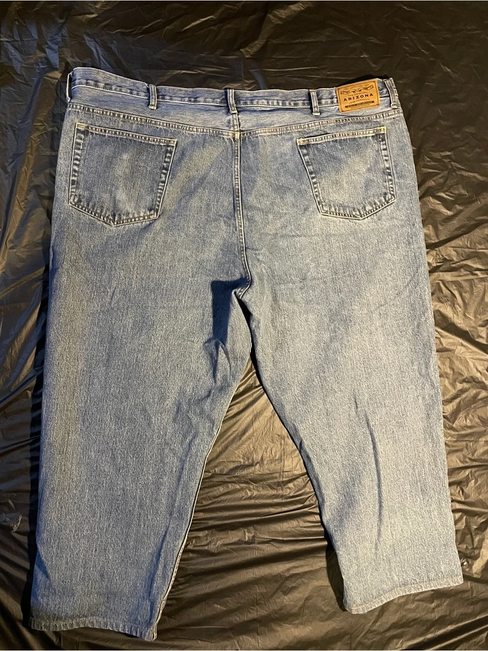 Arizona Jean Co Mens Relaxed Fit Light Wash Denim Jeans 52x29